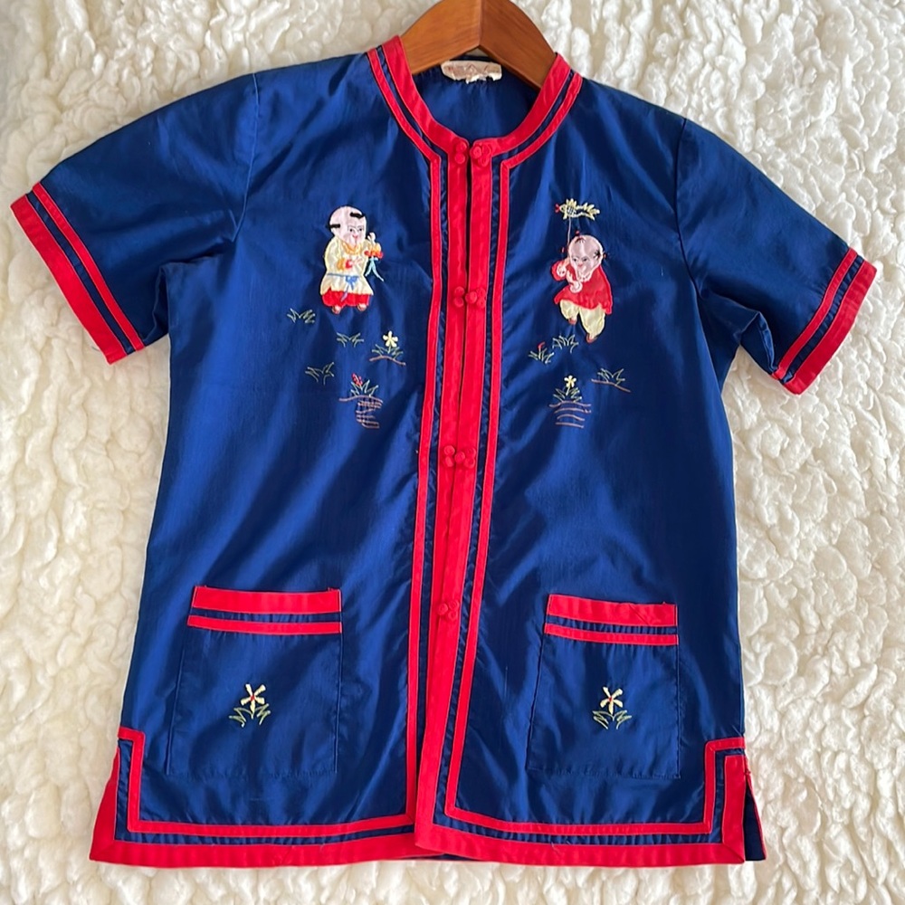 Vintage Chinese Kimono PJ shirt hand embroidered XXS in Navy Blue with Red trim.